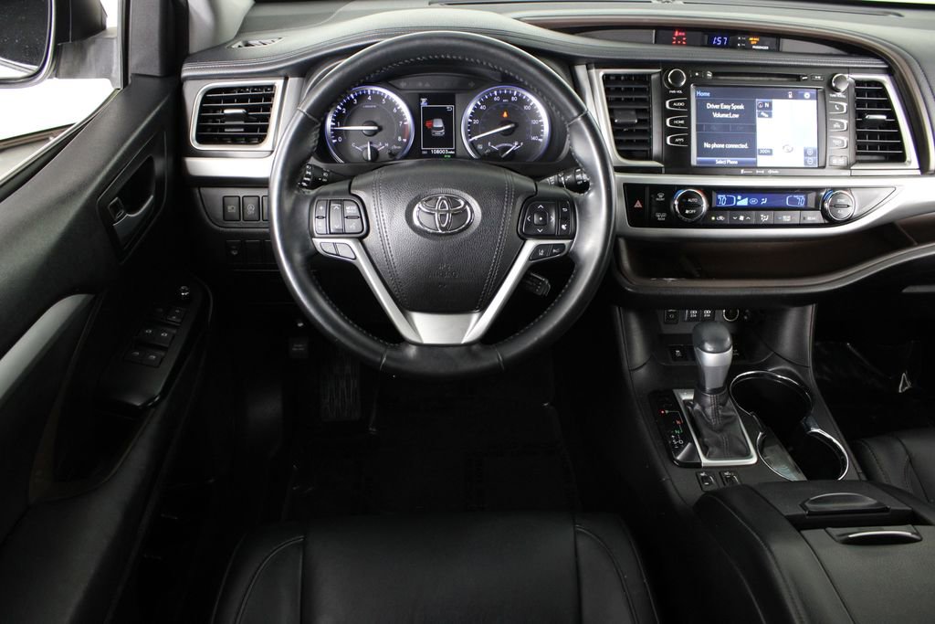 Used 2017 Toyota Highlander XLE image 7