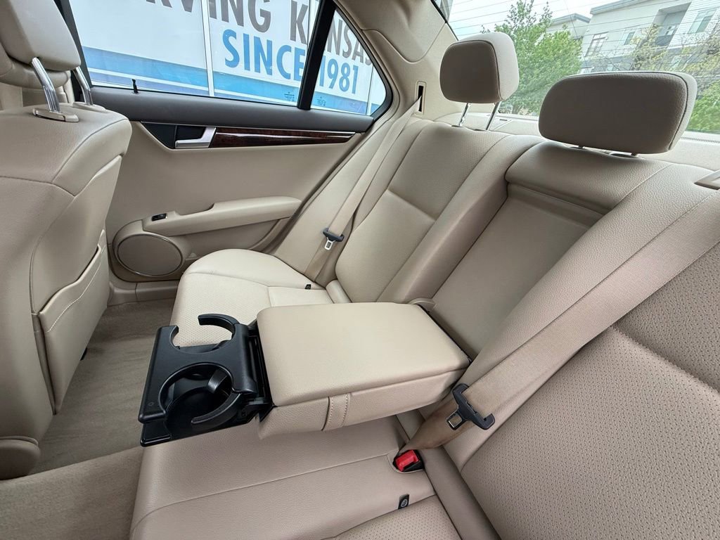 Used 2013 Mercedes-Benz C 300 4MATIC Sedan image 30
