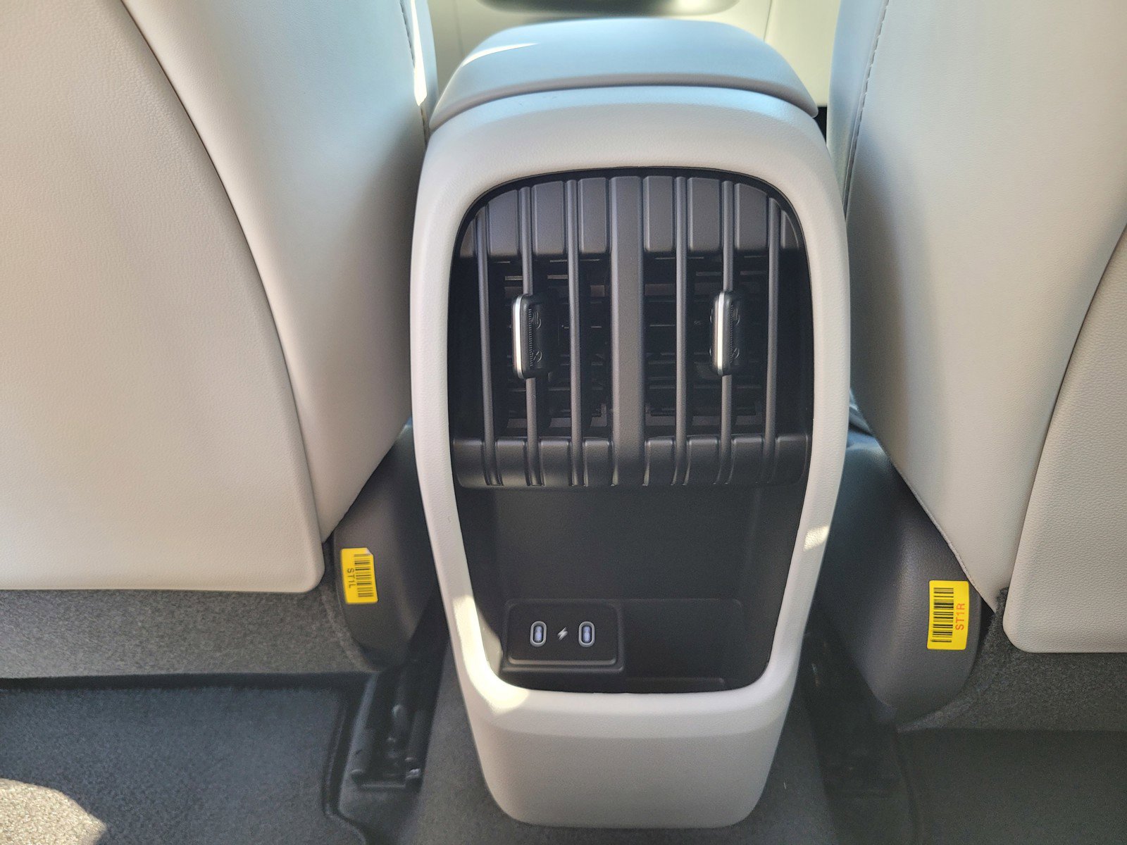 New 2026 Hyundai Kona Limited image 16