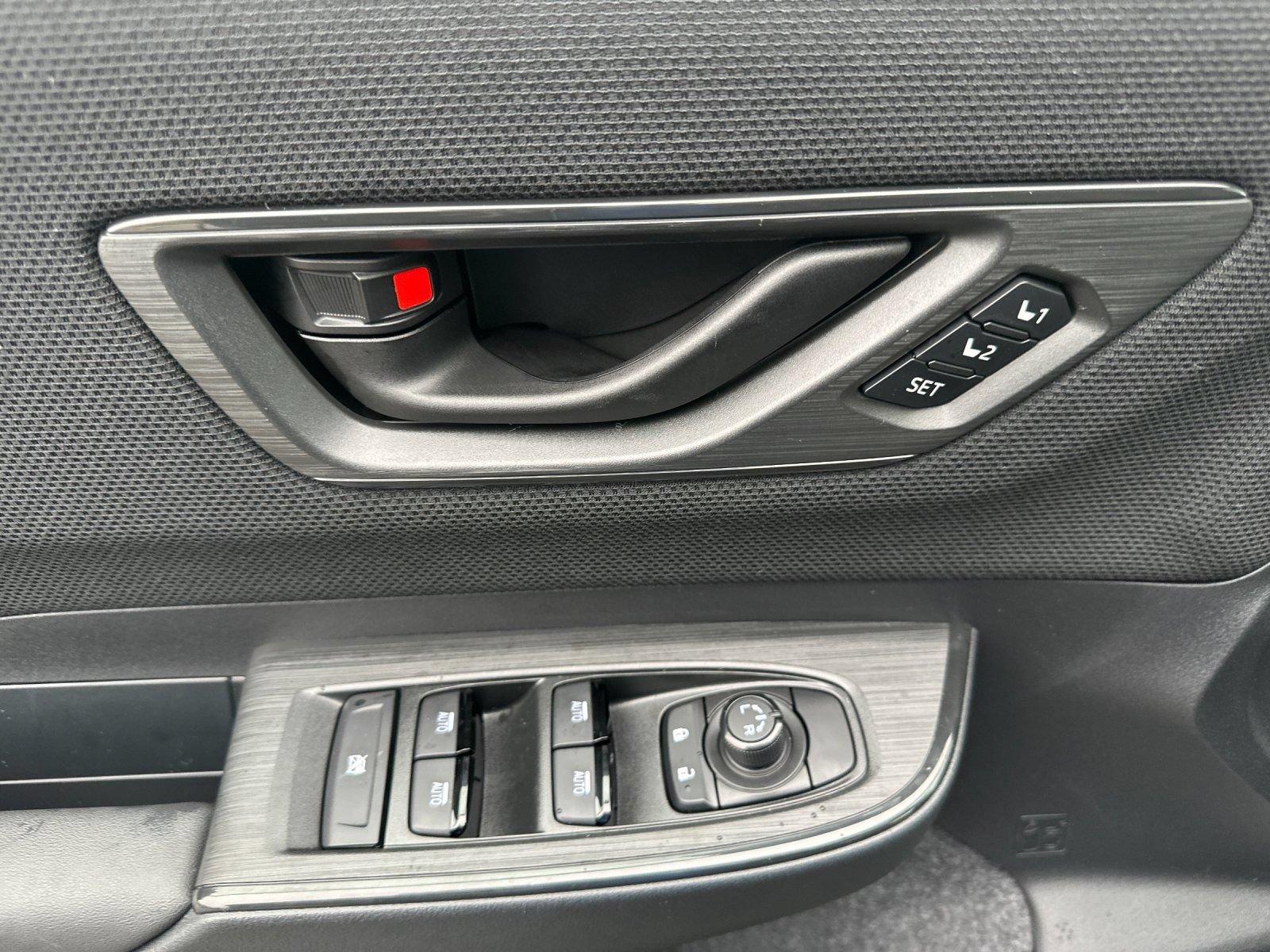 New 2026 Subaru Outback Limited AWD/4WD image 12