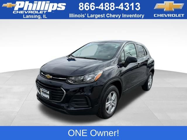 Used 2022 Chevrolet Trax LS w/ Tint and Cruise Package image 2