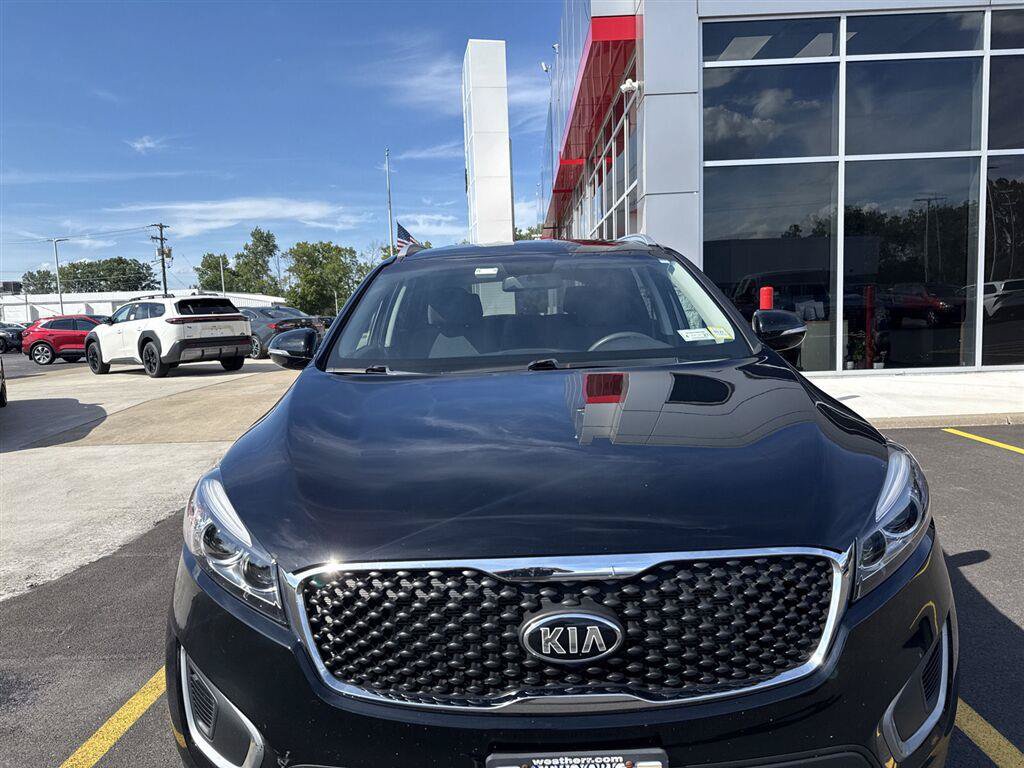 Used 2018 Kia Sorento AWD image 3
