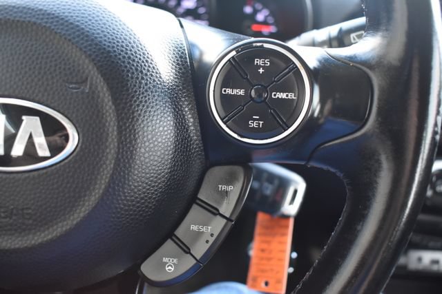 Used 2014 Kia Soul ! FWD image 21