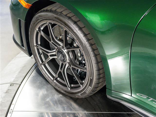 Used 2026 Porsche 911 GT3 RWD image 14