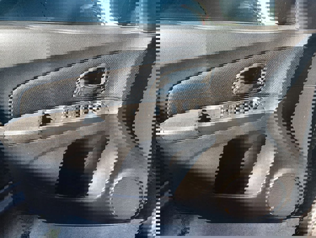 Used 2016 Chevrolet Cruze LT image 15