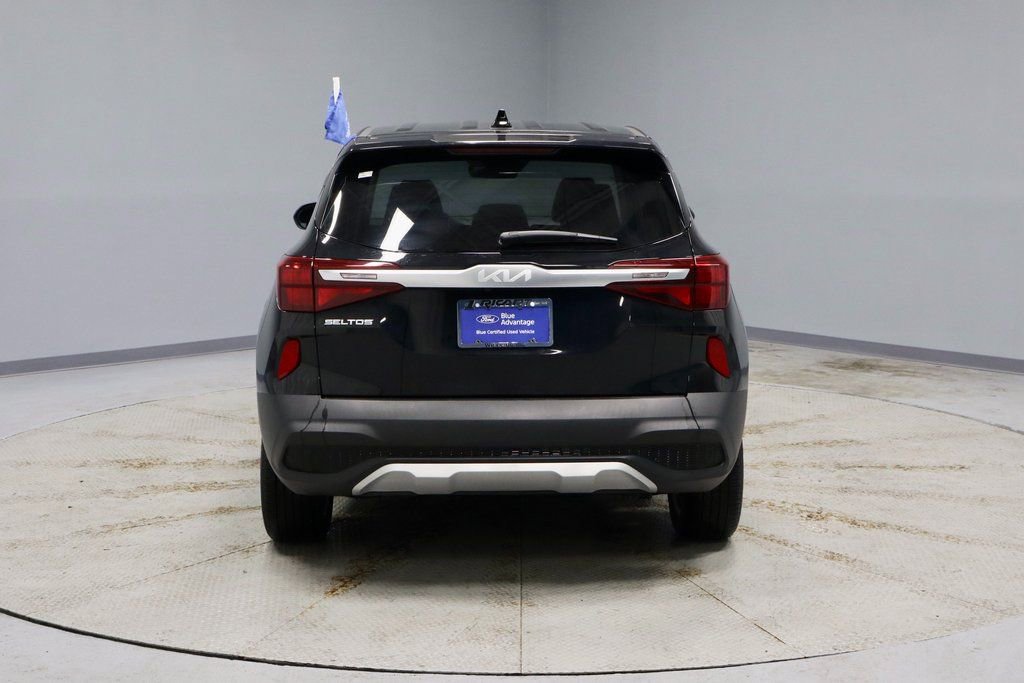 Used 2023 Kia Seltos LX image 10