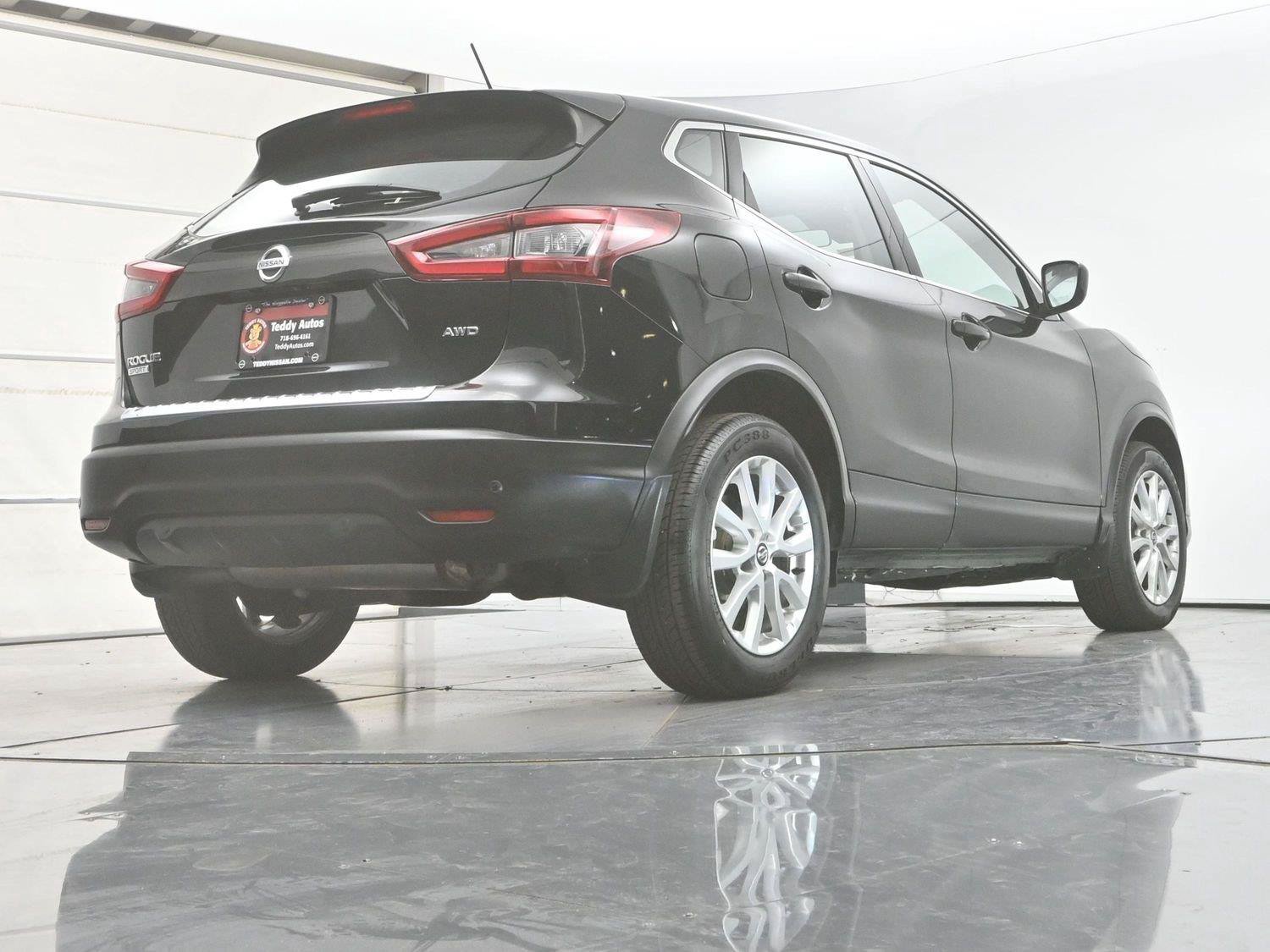 Used 2020 Nissan Rogue Sport S w/ Appearance Package AWD/4WD image 30