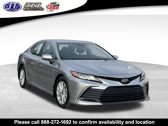 Used 2022 Toyota Camry LE image 1
