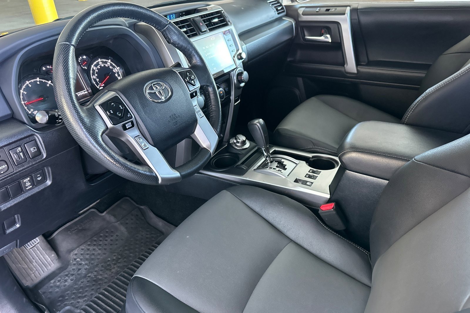 Certified 2024 Toyota 4Runner SR5 Premium w/ Moonroof Package AWD/4WD image 9