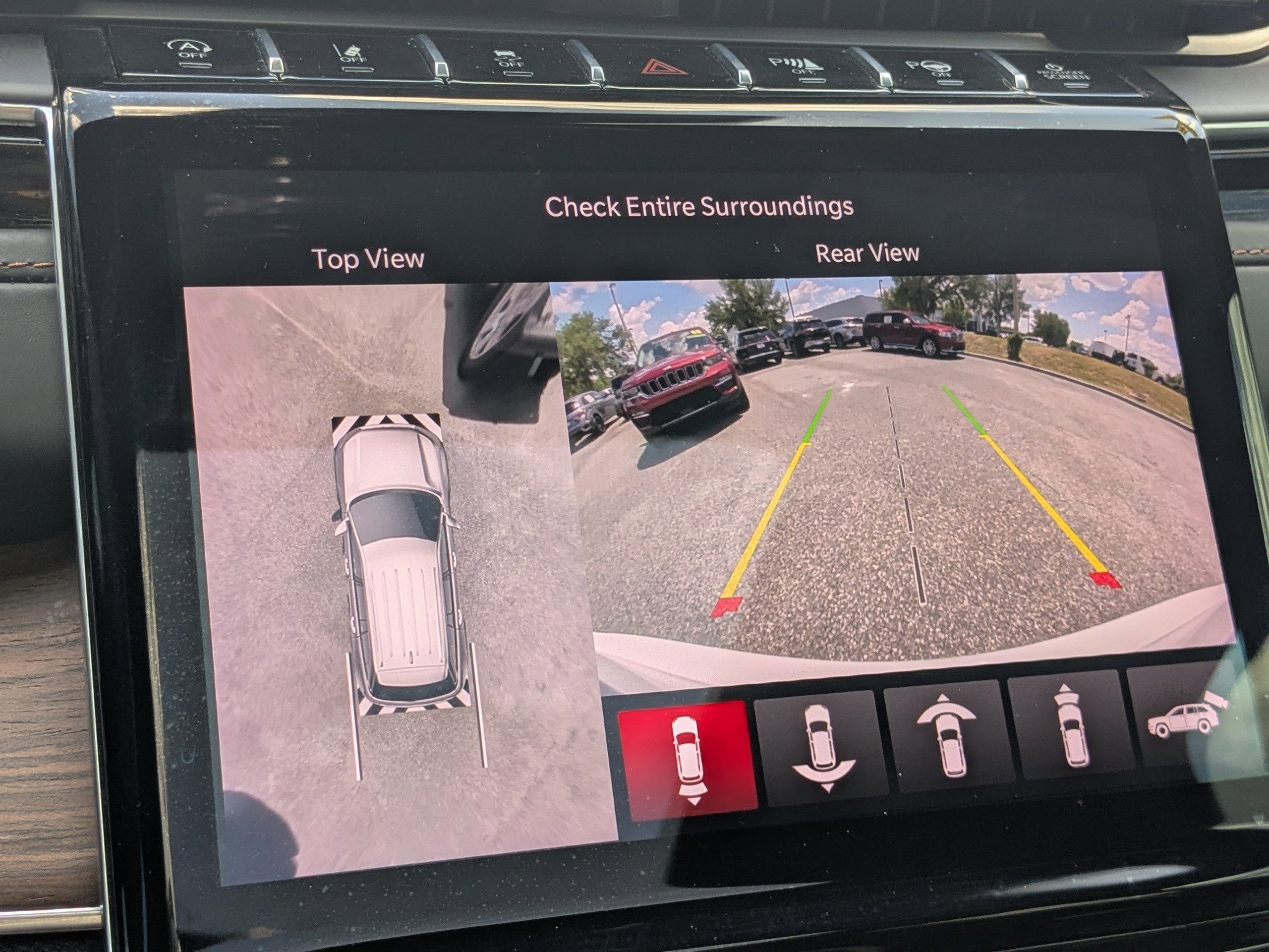 Certified 2023 Jeep Grand Cherokee Summit w/ Adv Protech Group IV AWD/4WD image 20