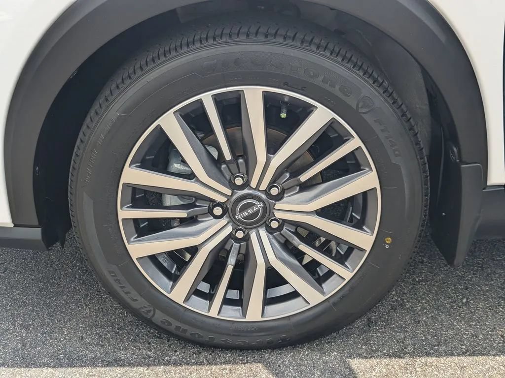 Certified 2024 Nissan Kicks SV FWD image 11
