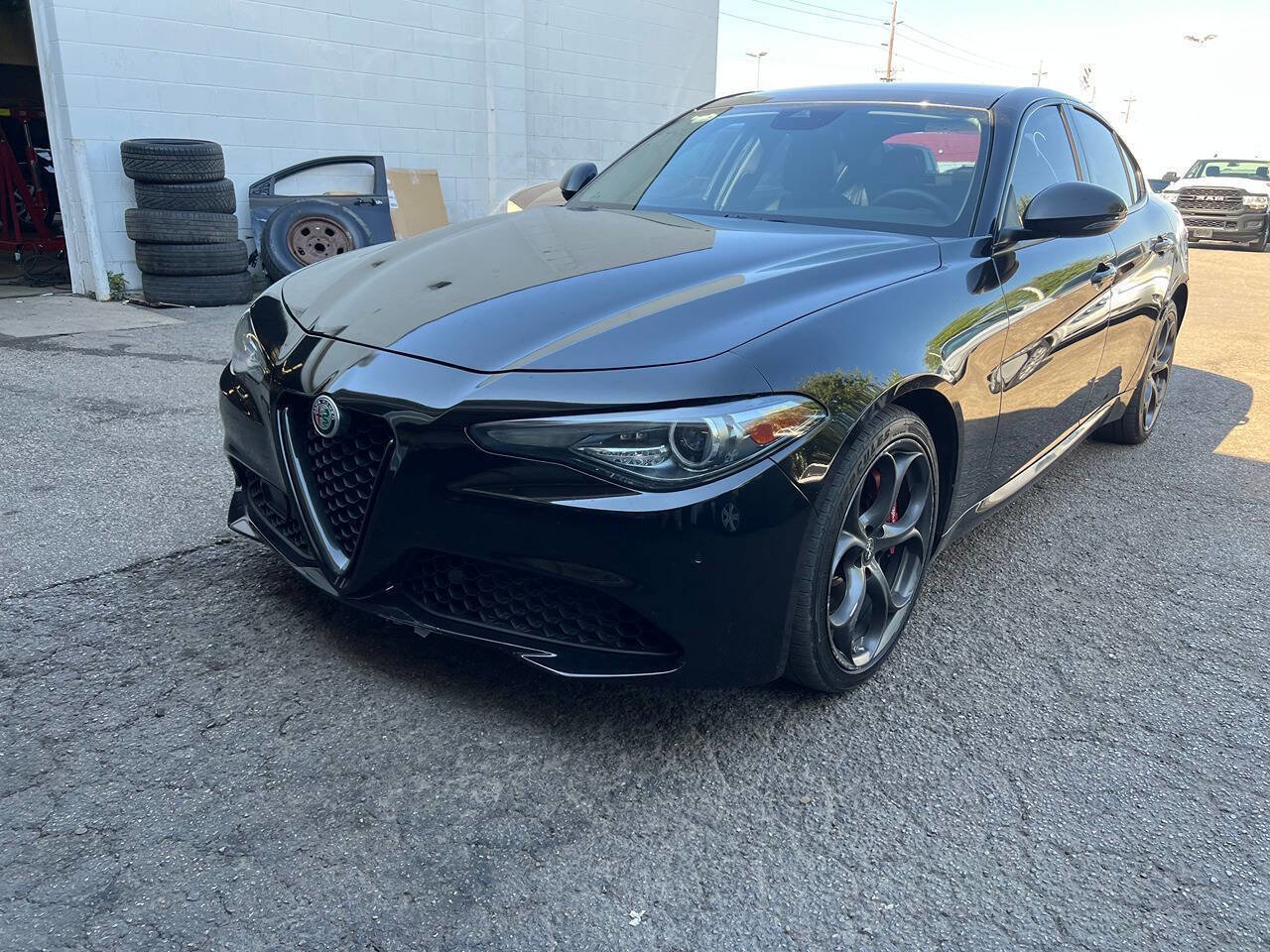 Used 2018 Alfa Romeo Giulia Ti w/ Nero Edizione image 3