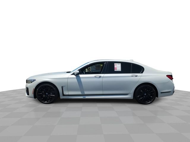 Used 2022 BMW 740i w/ M Sport Package RWD image 5