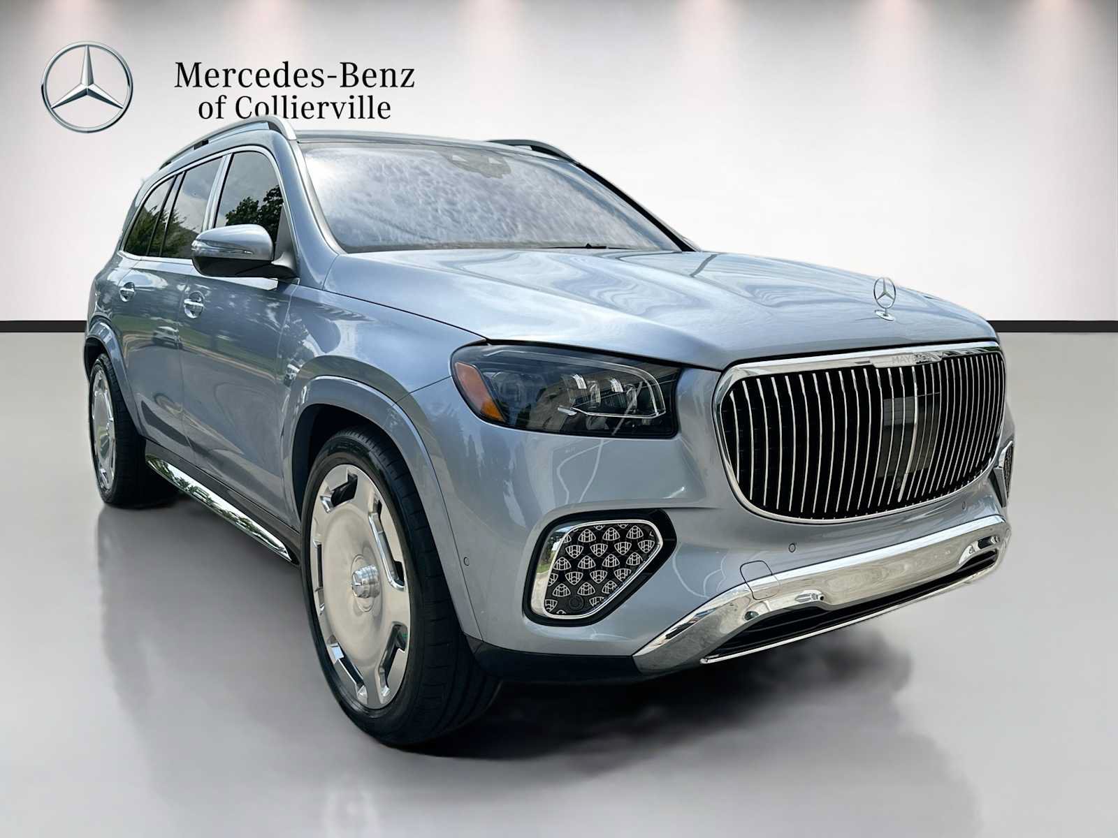 Used 2026 Mercedes-Benz Maybach GLS 600 4MATIC image 3