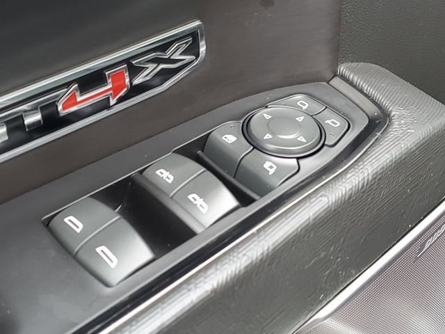 Used 2022 GMC Sierra 1500 AT4X image 27