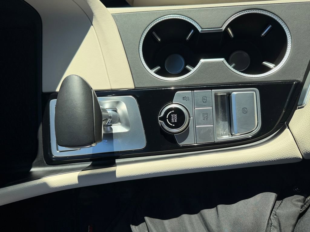 Used 2026 Genesis G70 2.5T image 19