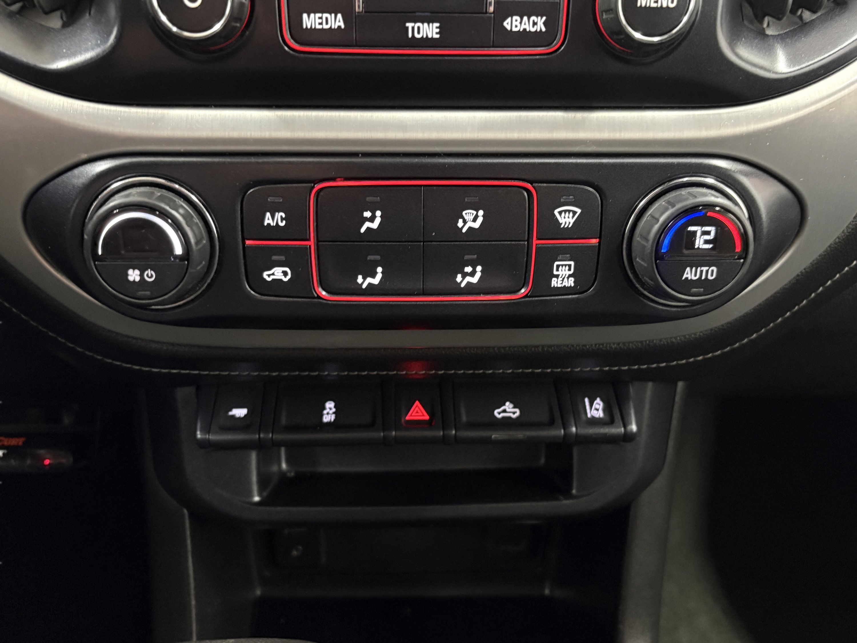 Used 2016 GMC Canyon SLE w/ SLE Convenience Package RWD image 16