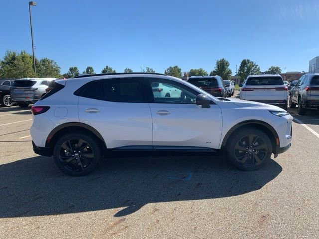 New 2025 Buick Envision Sport Touring image 3