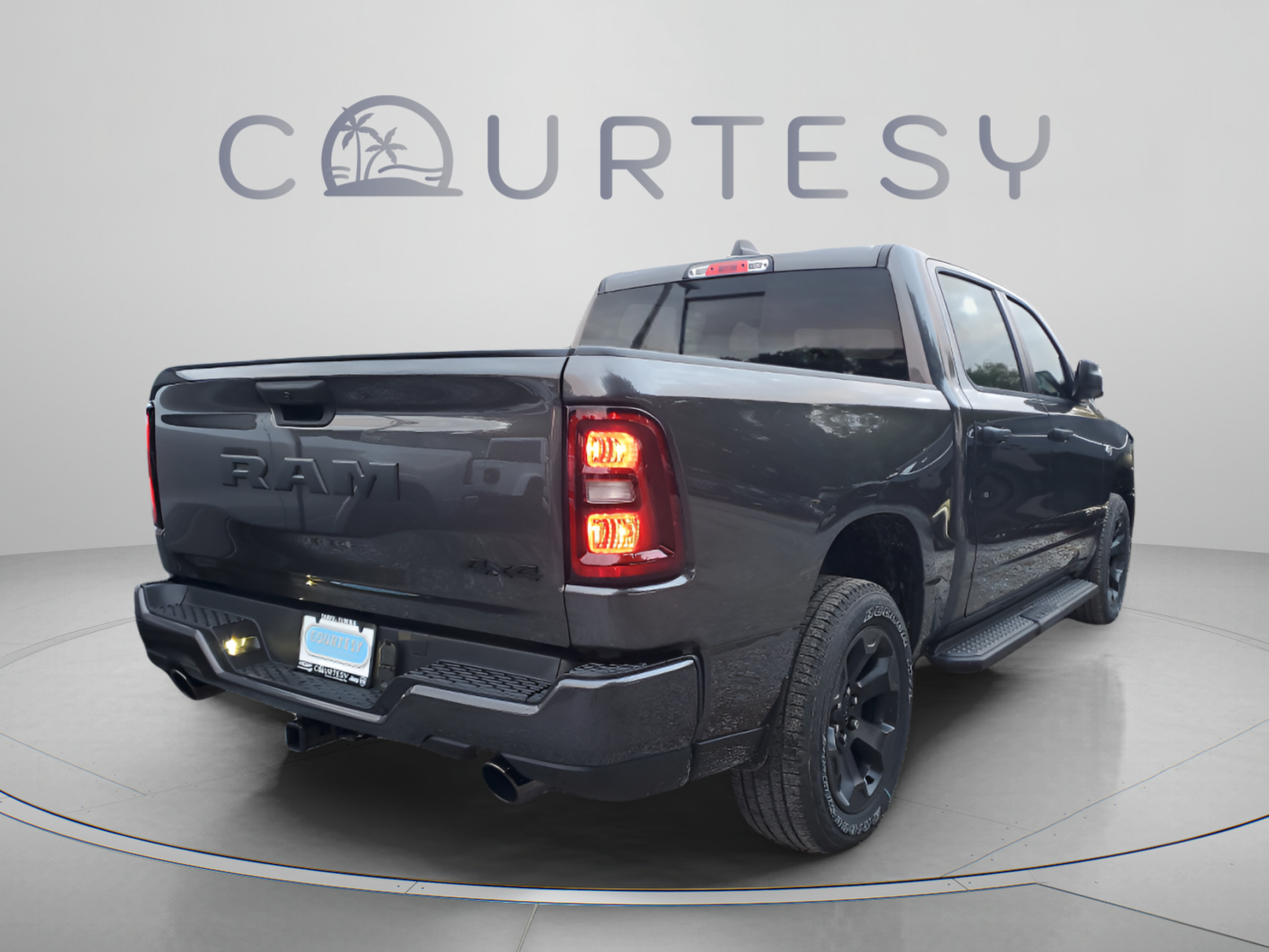 Certified 2026 RAM 1500 Express AWD/4WD image 3