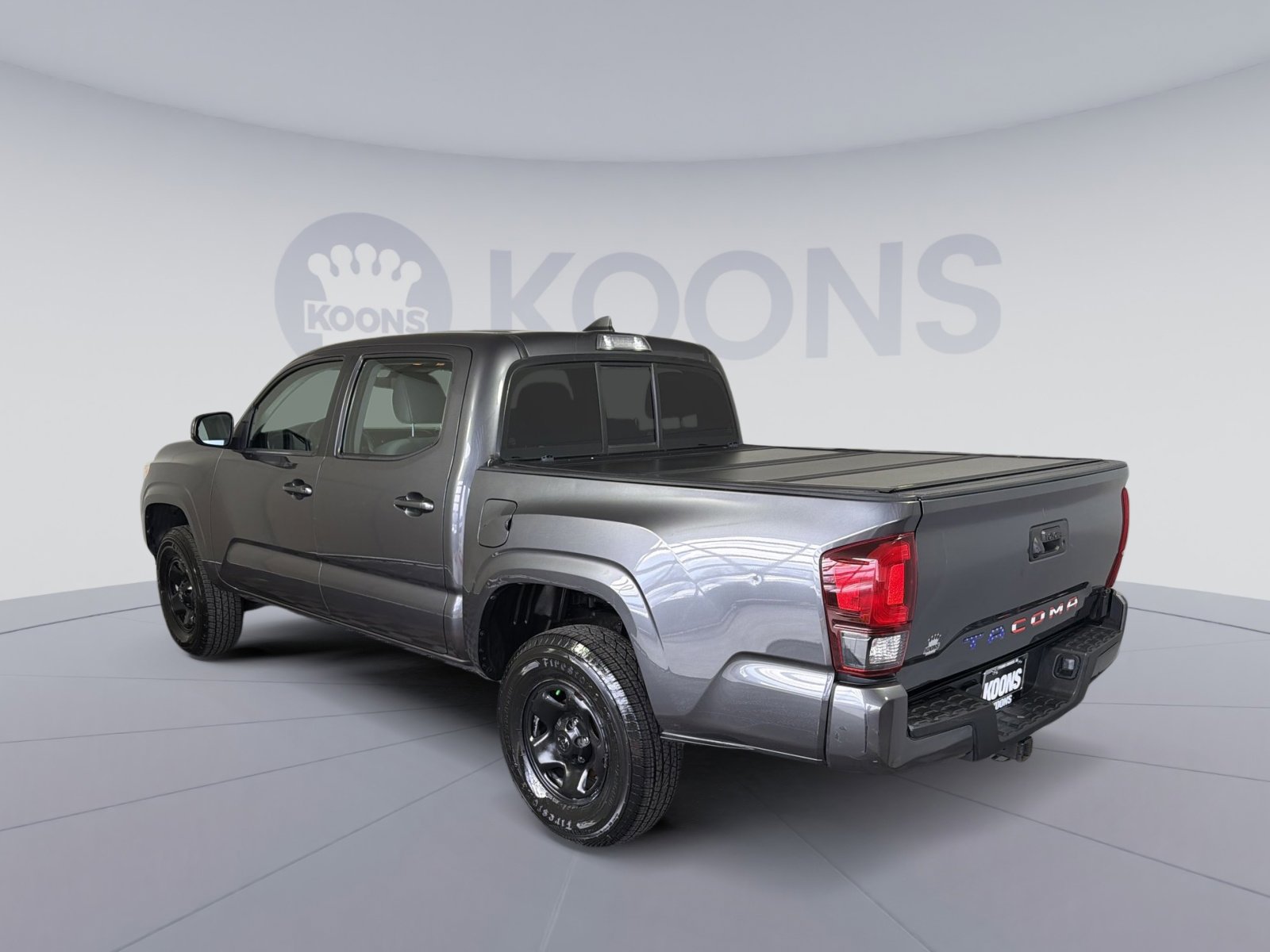 Used 2018 Toyota Tacoma SR w/ SR Convenience Package image 4