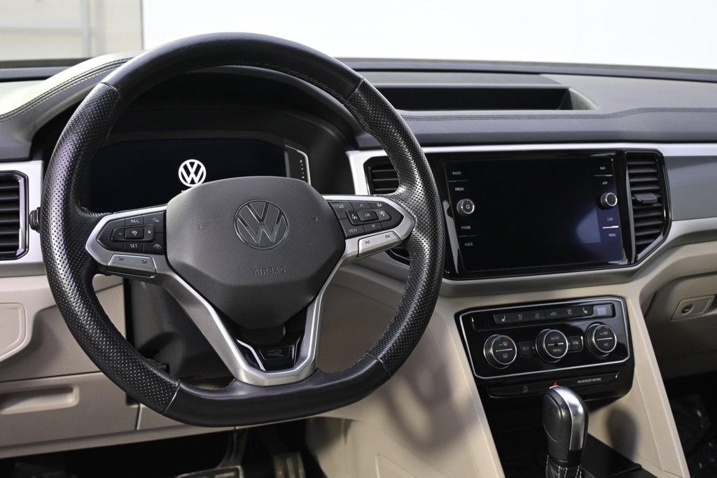 Used 2021 Volkswagen Atlas SEL Premium image 12