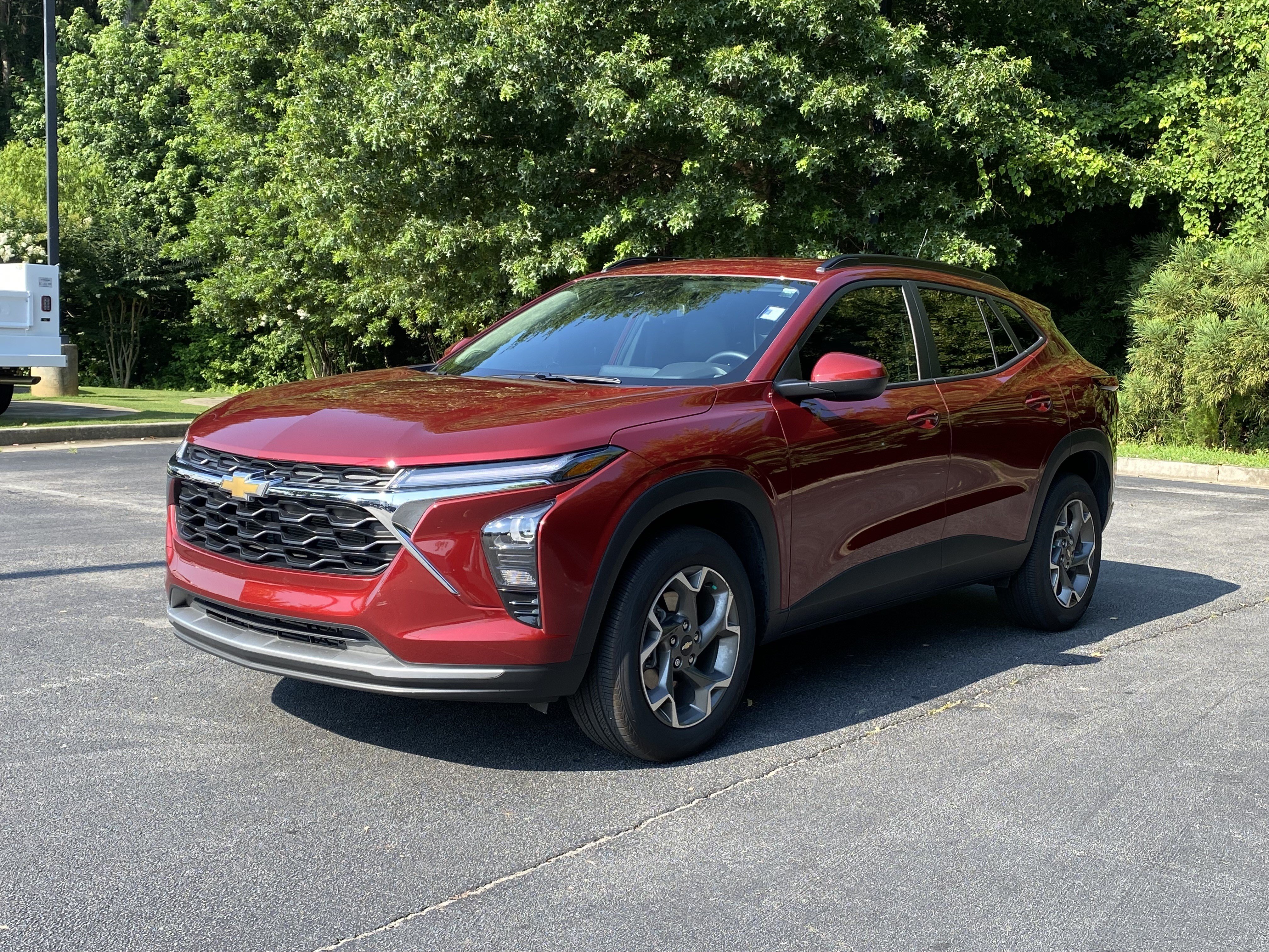 Used 2025 Chevrolet Trax LT w/ Driver Confidence Package FWD image 5