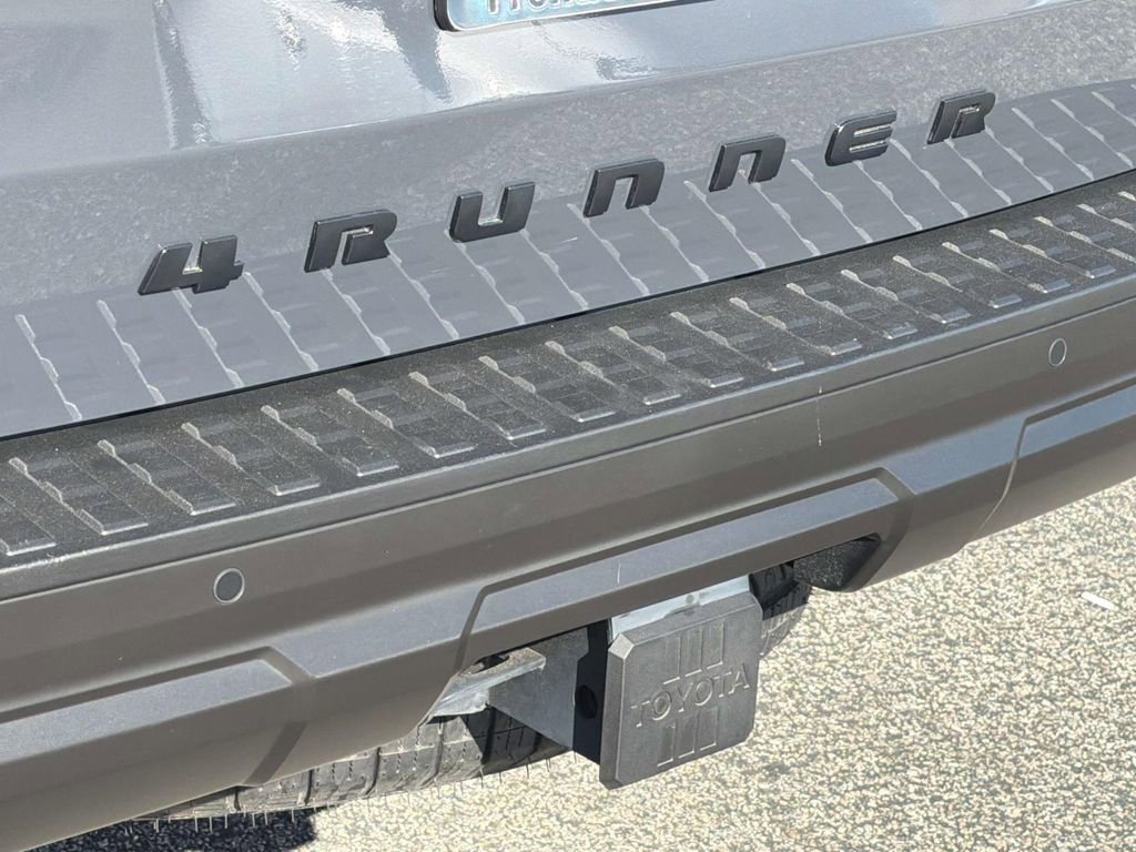 Certified 2025 Toyota 4Runner TRD Off-Road image 6