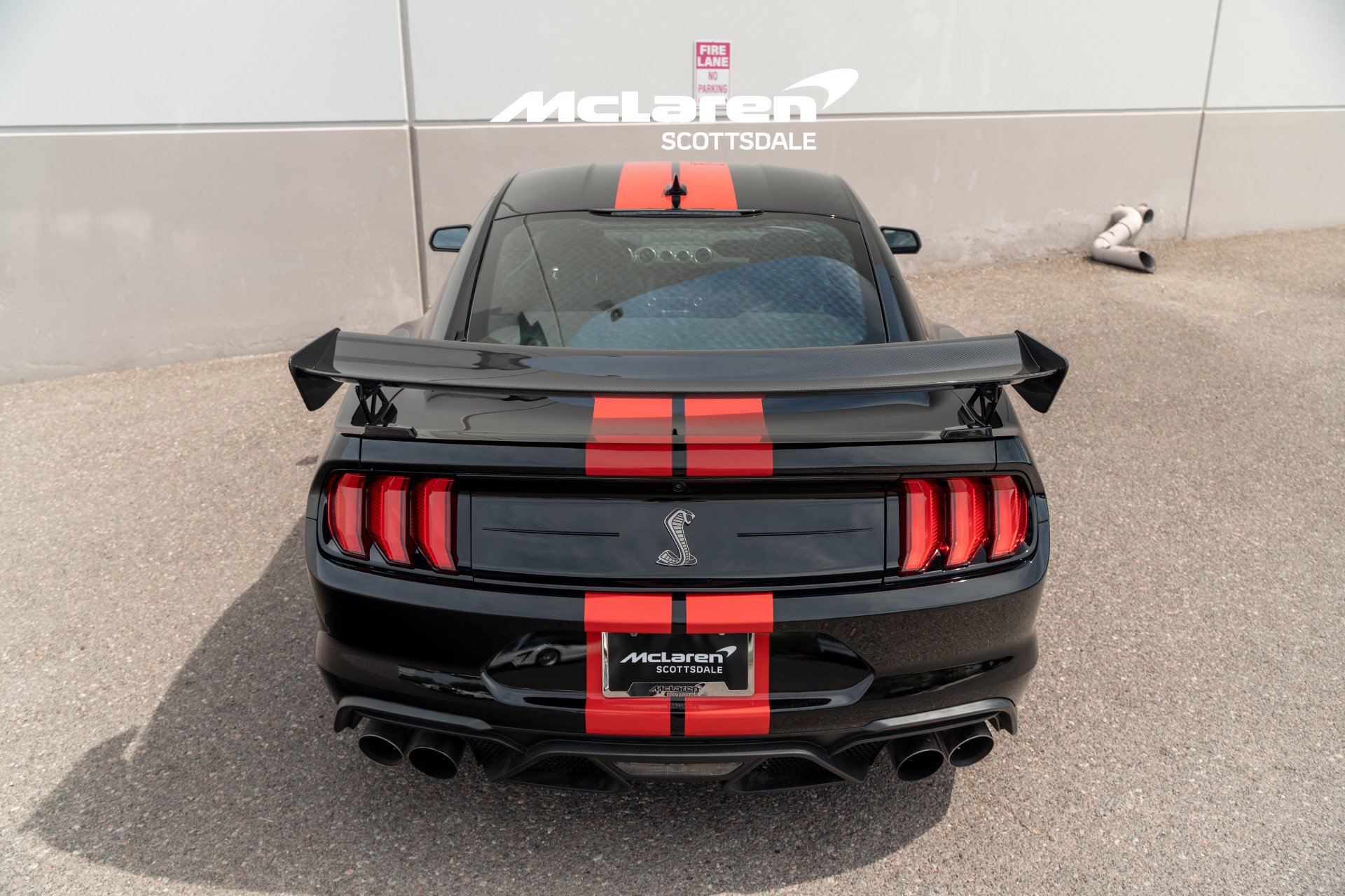 Used 2022 Ford Mustang Shelby GT500 w/ Carbon Fiber Track Pack RWD image 28