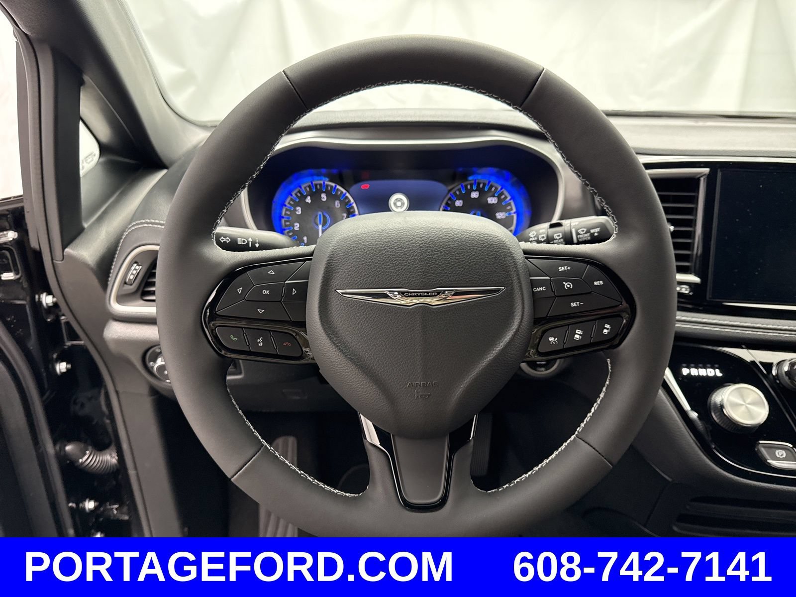 New 2026 Chrysler Pacifica Select w/ S Appearance Package FWD image 16