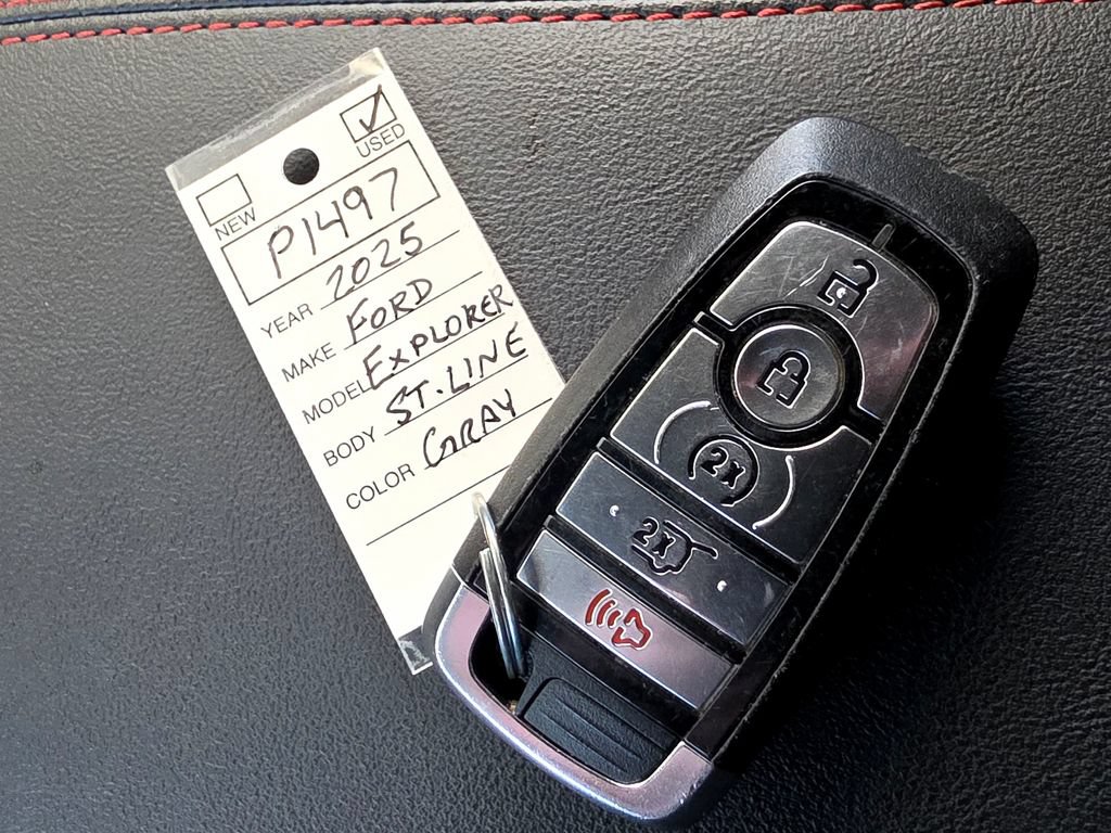 Used 2025 Ford Explorer ST-Line AWD/4WD image 86