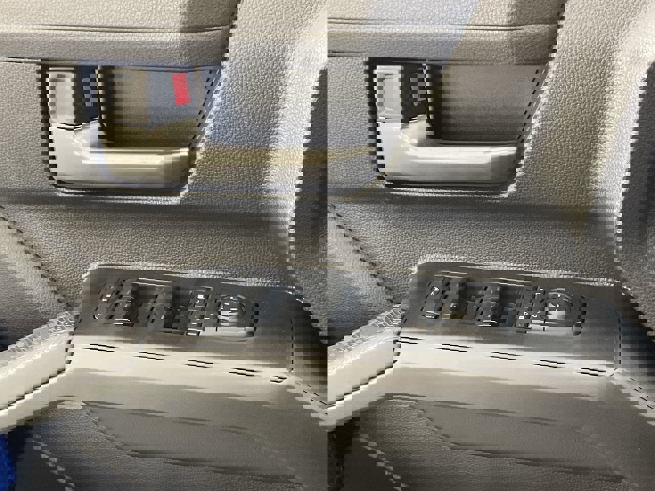 New 2025 Toyota Tacoma TRD Off-Road image 17