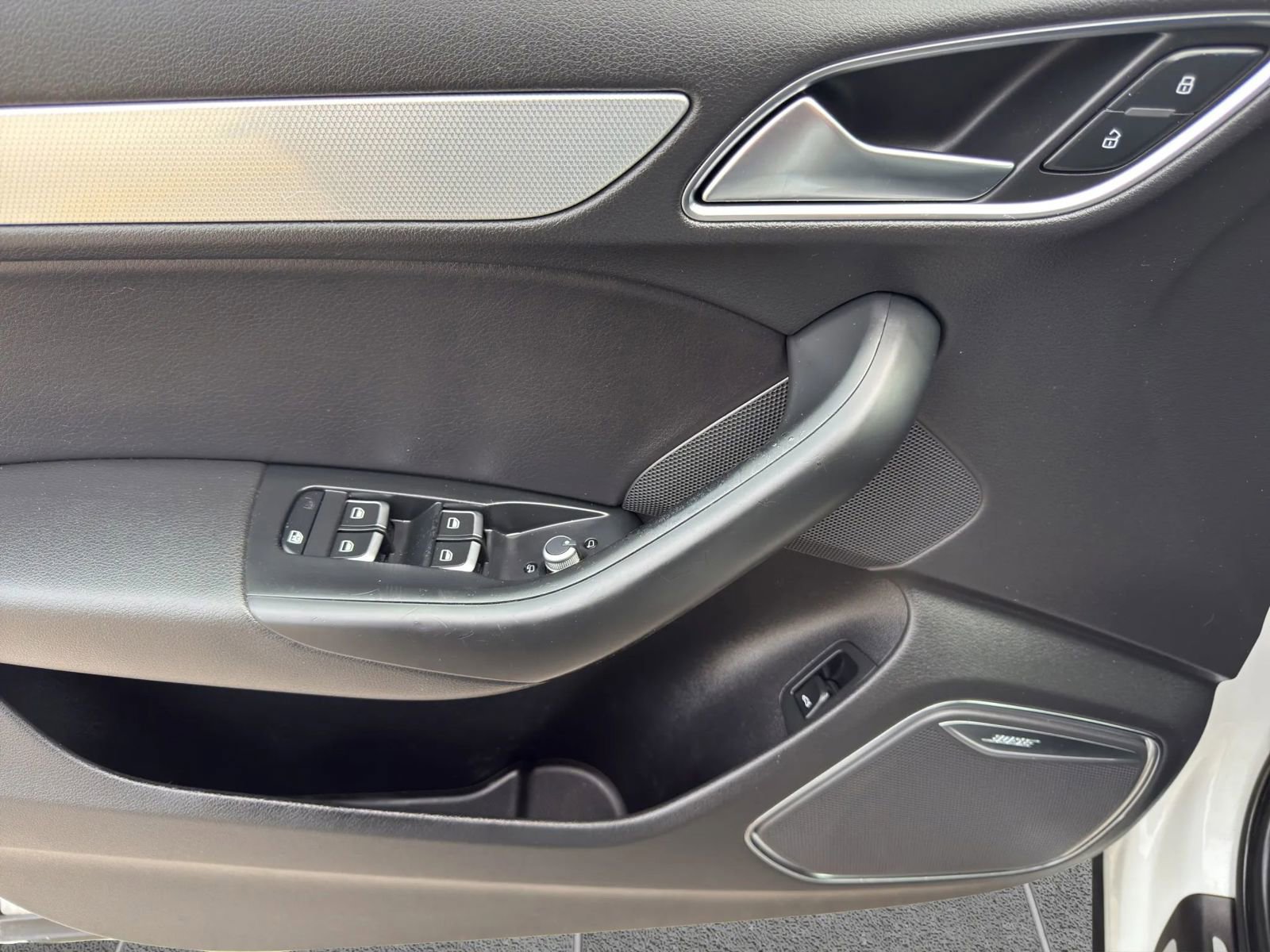 Used 2015 Audi Q3 2.0T Prestige image 27