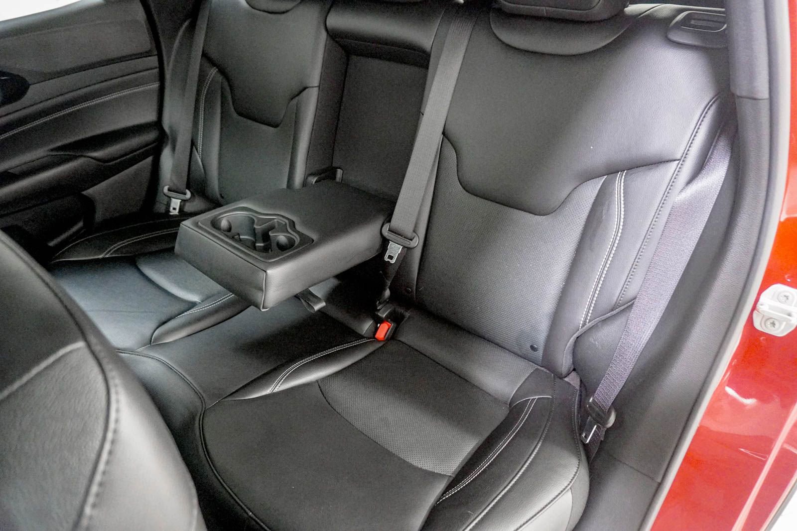 Used 2023 Jeep Compass High Altitude AWD/4WD image 33