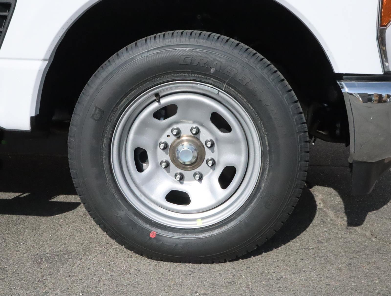 Used 2024 Ford F350 XL w/ XL Chrome Package image 25