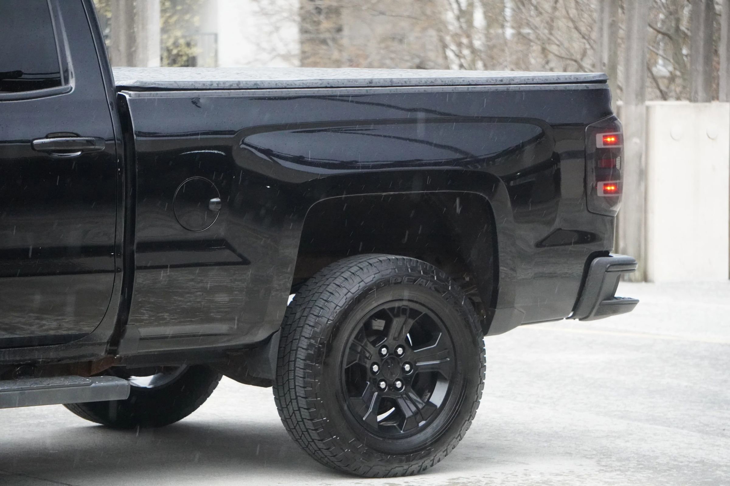 Used 2016 Chevrolet Silverado 1500 LT w/ Midnight Edition AWD/4WD image 25