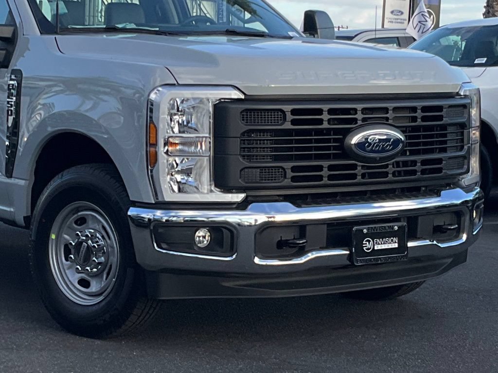 New 2026 Ford F250 XL w/ 360-Degree Camera Package RWD image 4