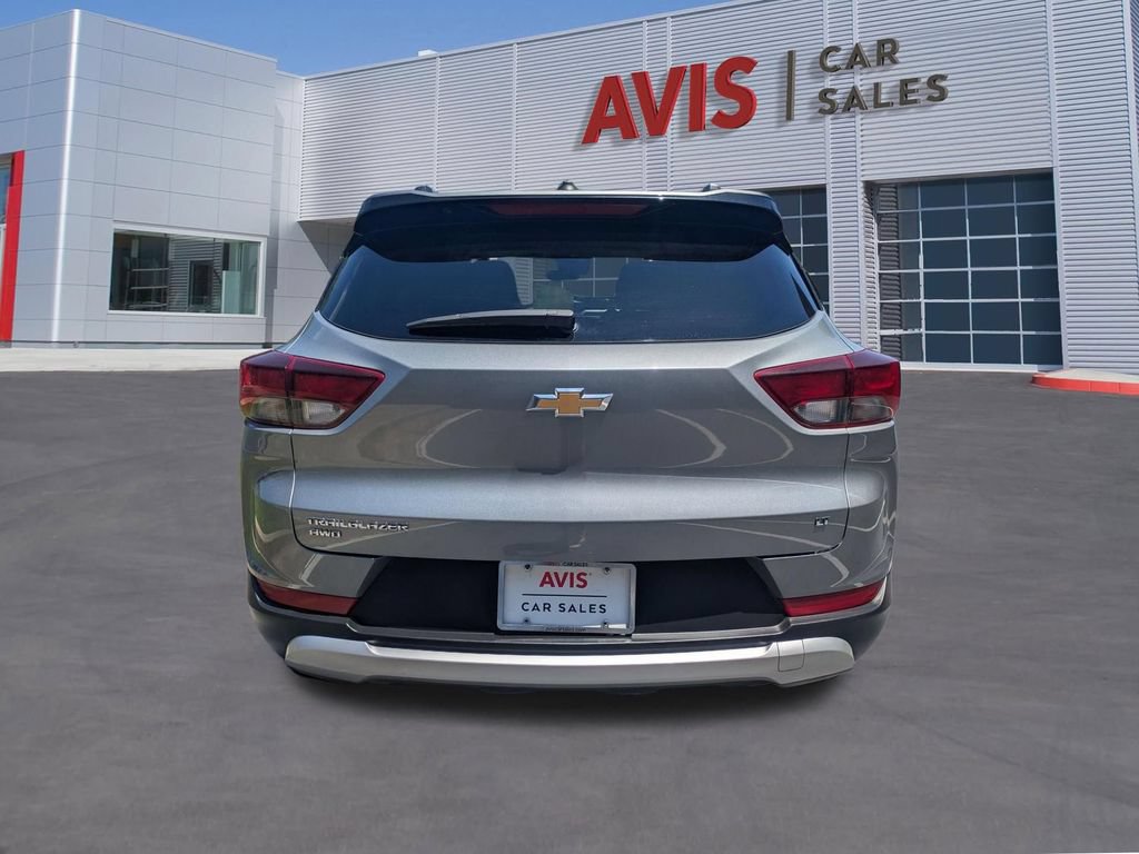 Used 2025 Chevrolet TrailBlazer LT AWD/4WD image 7