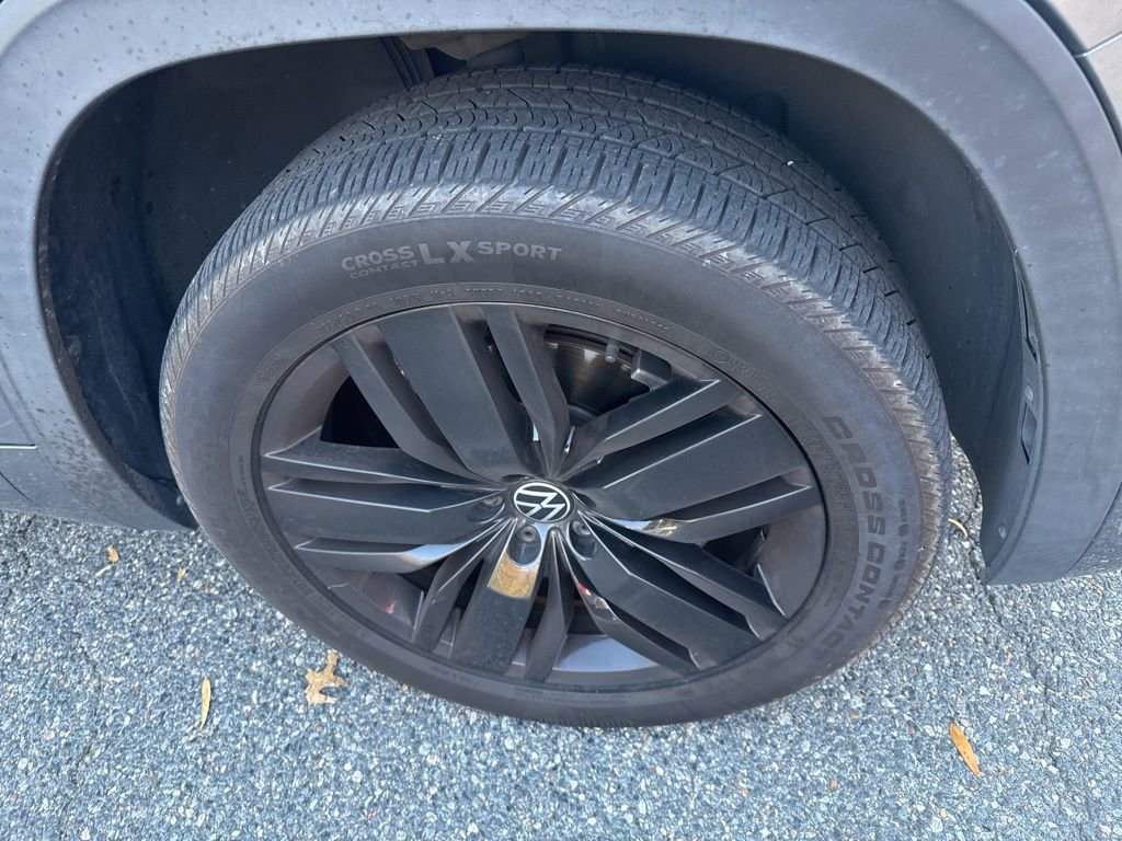 Used 2021 Volkswagen Atlas SEL R-Line image 7