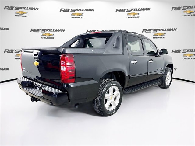 Used 2012 Chevrolet Avalanche LS w/ All-Star Edition image 7