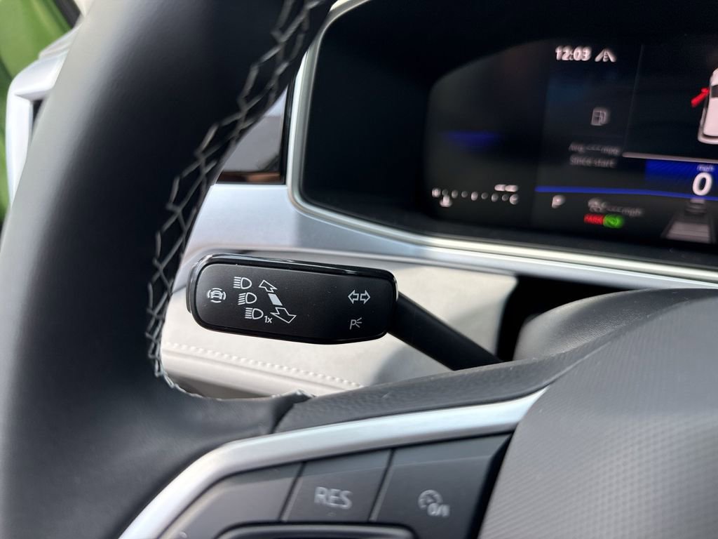New 2025 Volkswagen Taos SE AWD/4WD image 21