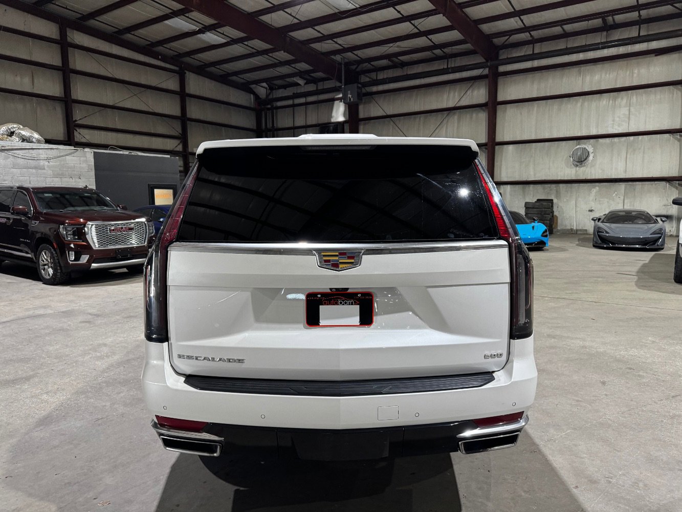 Used 2021 Cadillac Escalade ESV Premium Luxury image 6