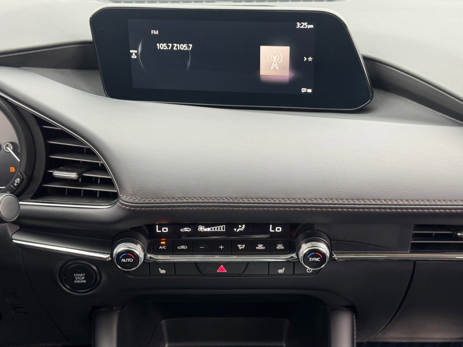 Used 2025 MAZDA MAZDA3 s image 23