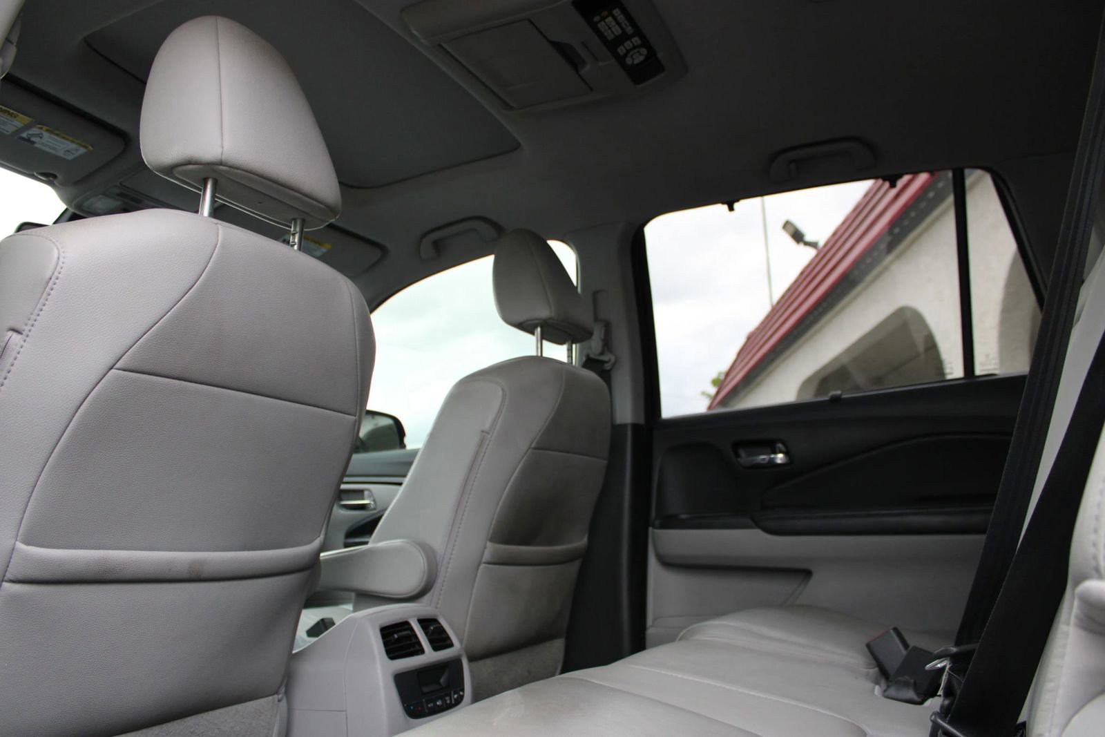 Used 2016 Honda Pilot Touring image 20