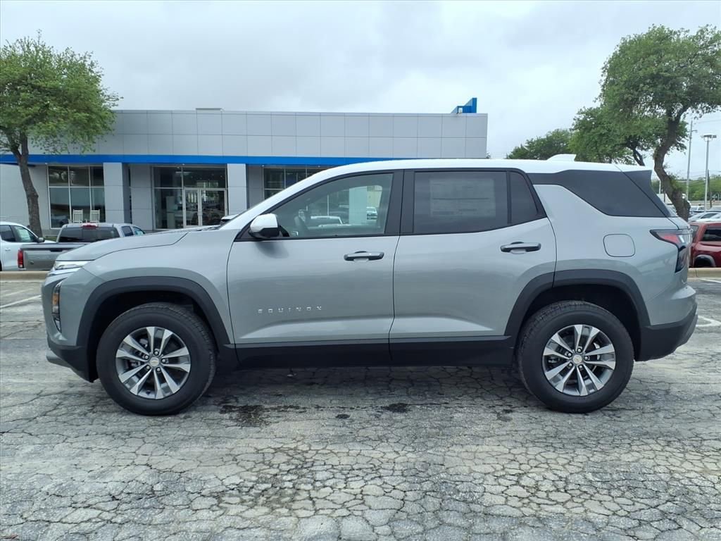 New 2026 Chevrolet Equinox LT w/ Convenience Package II image 6
