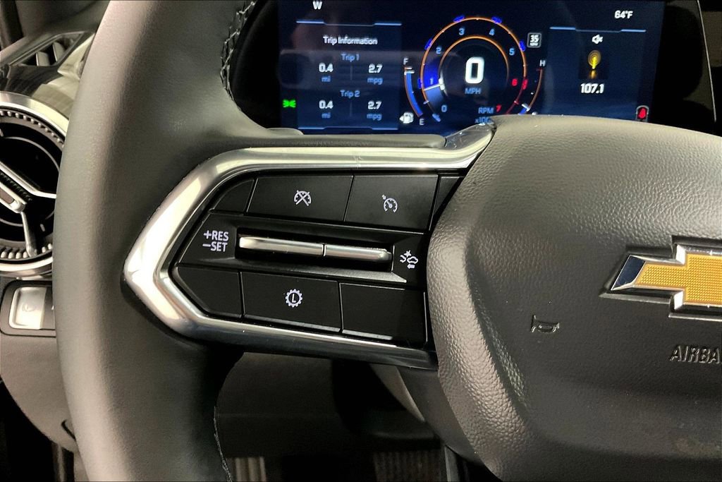 Used 2025 Chevrolet Equinox LT AWD/4WD image 11