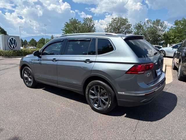 Used 2023 Volkswagen Tiguan SE w/ Panoramic Sunroof Package AWD/4WD image 4