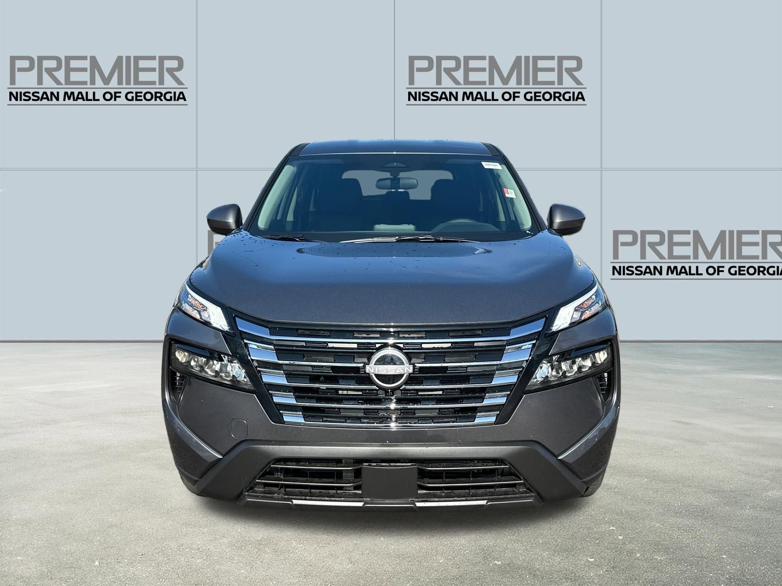 Used 2026 Nissan Rogue SV image 2