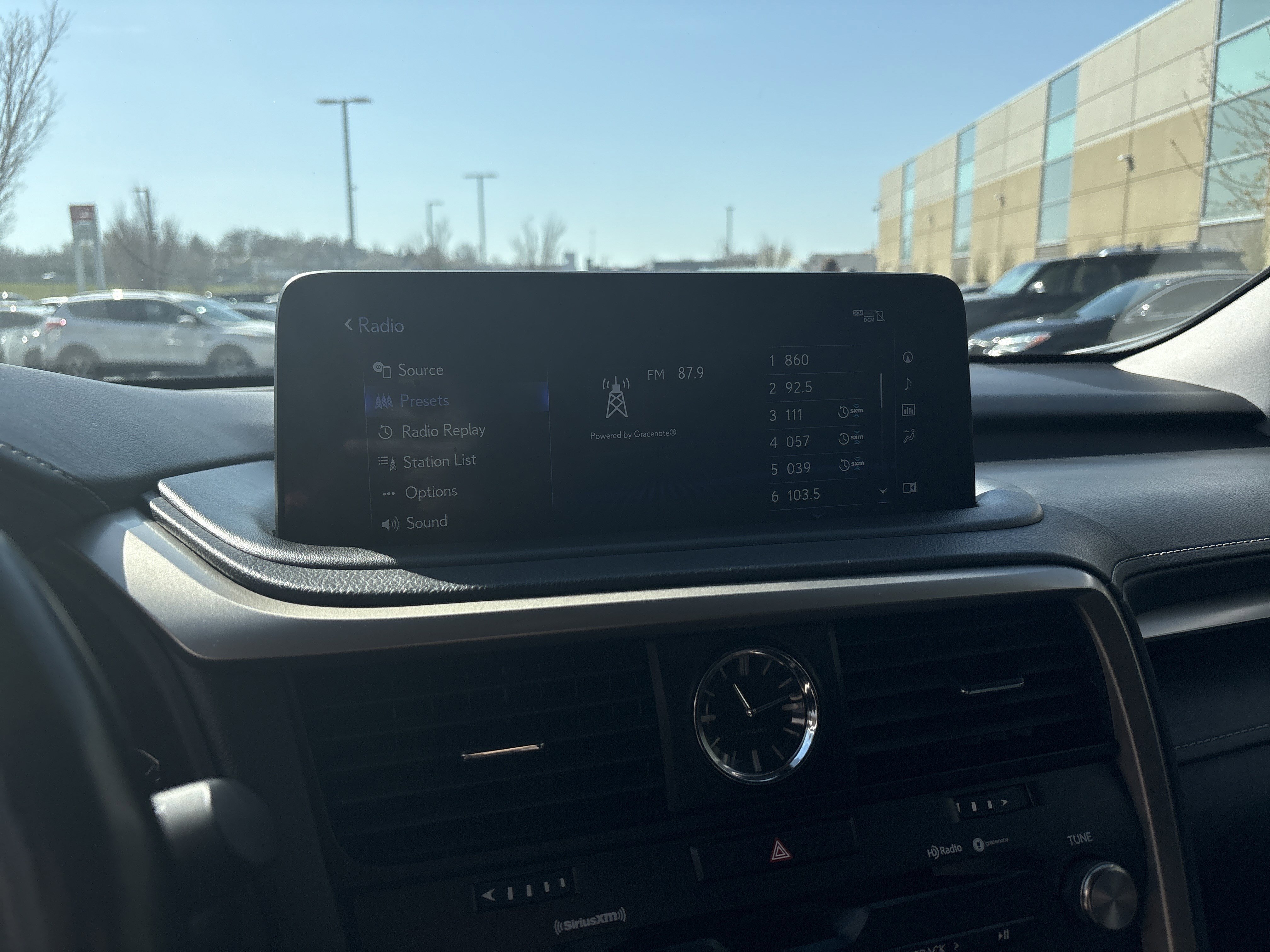 Used 2021 Lexus RX 350L Premium w/ Premium Package image 29