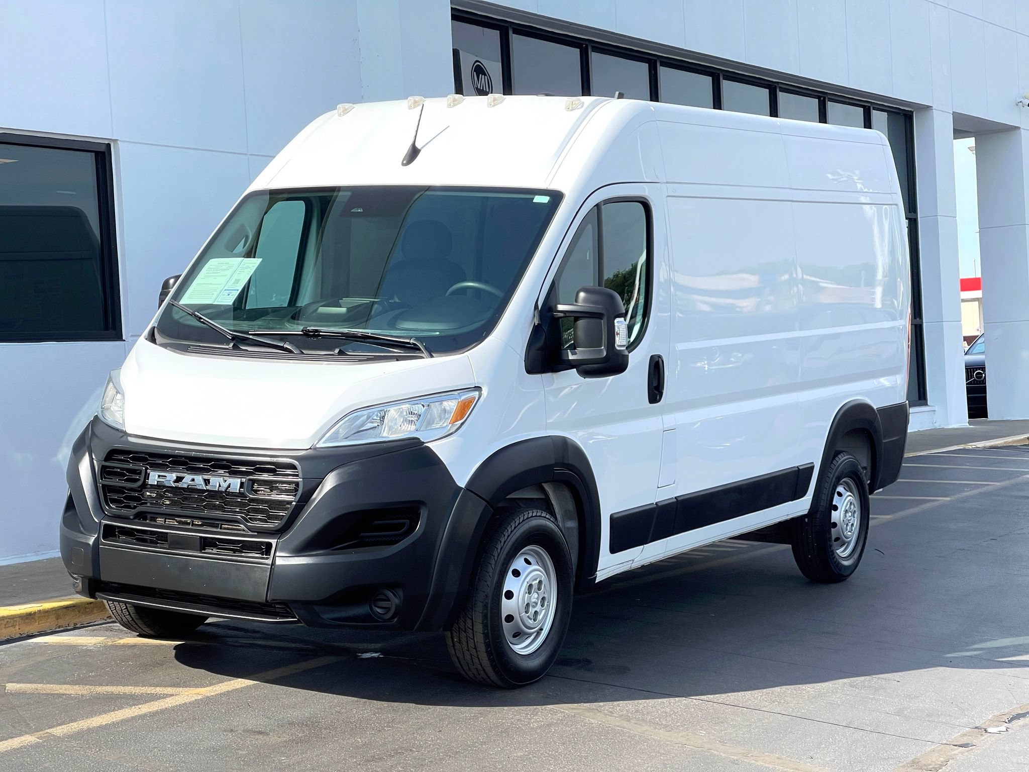 Used 2023 RAM ProMaster 2500 FWD image 7
