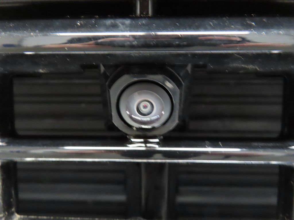 Used 2025 GMC Yukon Elevation w/ LPO, Floor Liner Package image 43